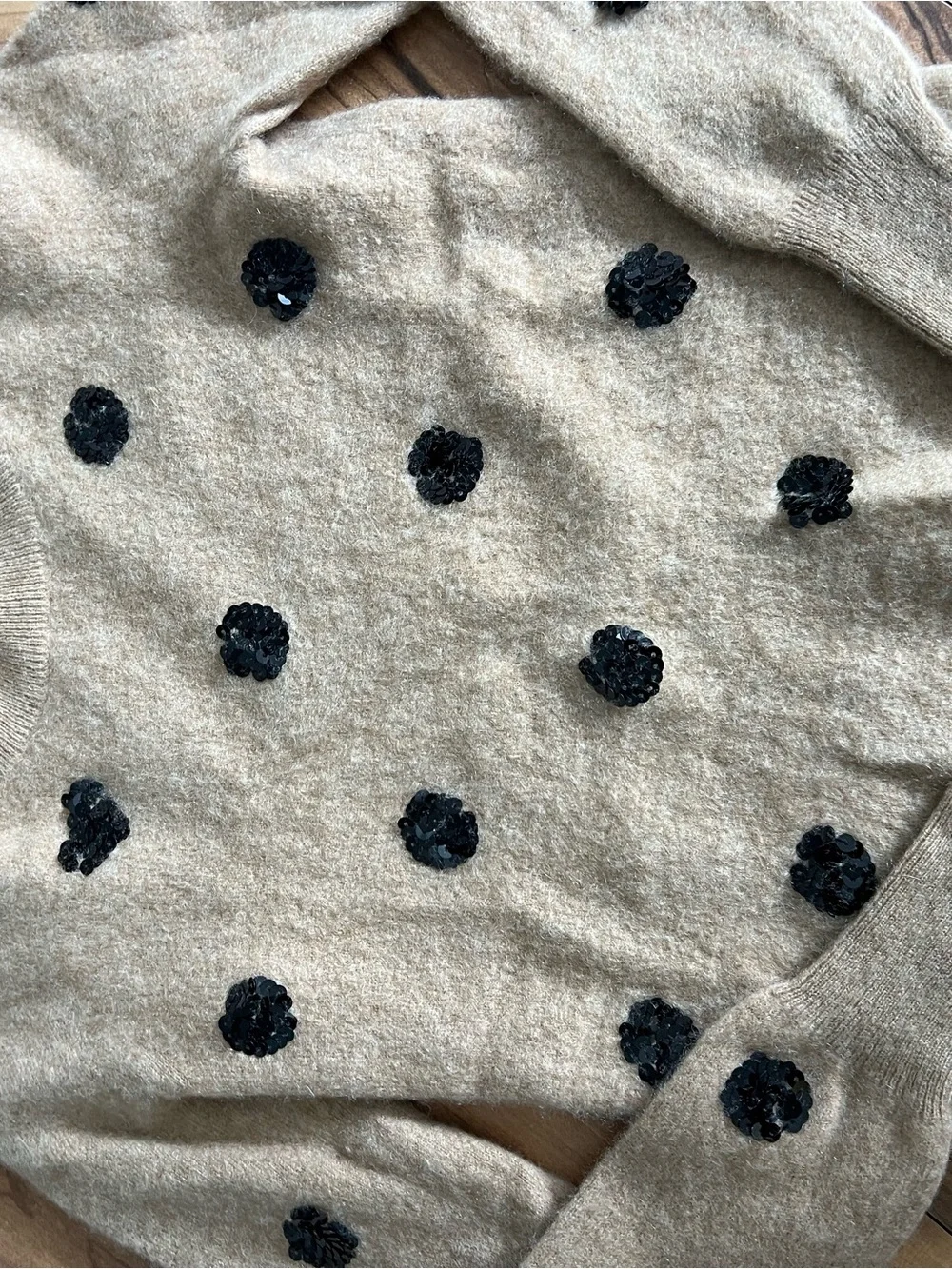 J. Crew Beige Crewneck Sweater with Black Sequin Dots xxs 100% cashmere